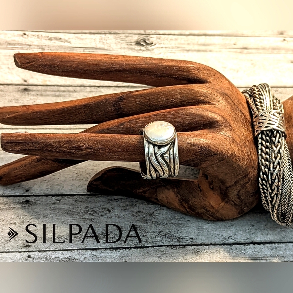 Silpada Mermaid Retired R1542 Sterling .925 Pearl Coin Hammered Wide Band Ring